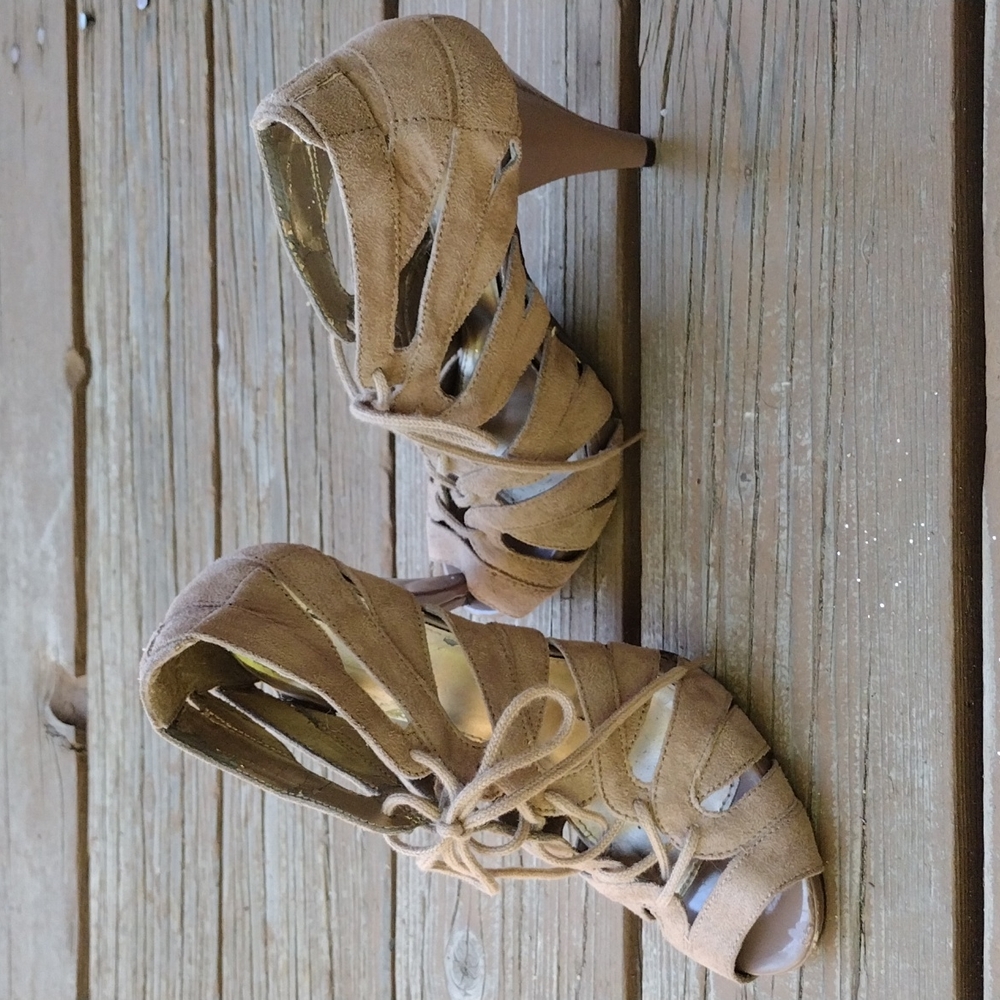 Elle Faux Suede heel booties